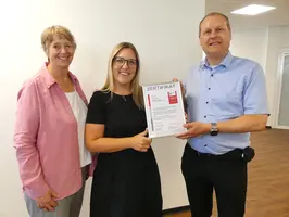 Übergabe des RKW-Gütesiegel Arbeitgeberattraktivität an die abass GmbH